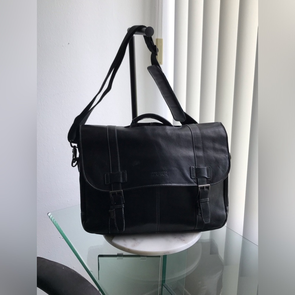 KENNETH COLE COLUMBIAN LEATHER LAPTOP BAG